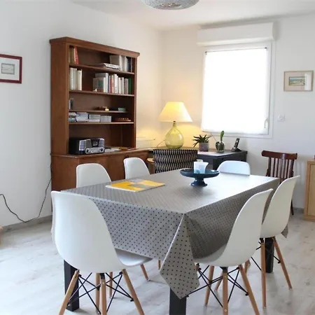 Neuf Avec Terrasse, Proche Vieux Port Et Gare, 3 Pieces, 6 Couchages - La Rochelle - Fr-1-246-111 *